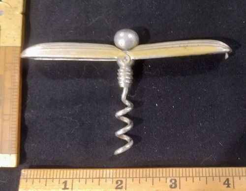 THE CLAMSHELL ANTIQUE FOLDING POCKET CORKSCREW EXCELENT CONDITION 