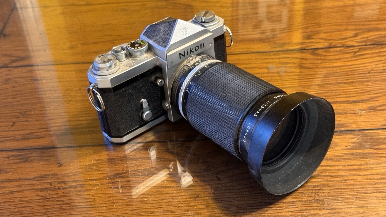 Vintage Nikon F Camera With Nikkor 35-135 Zoom Lens