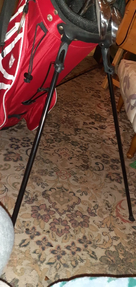 Wilson Staff Golf Stand Bag and Dunlop Tour Pink Ladies Clubs V.G.C - Image 4 of 4