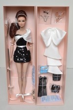 ERIN SALSTON NIGHT OUT 12,5" BAMBOLA COMPLETA VESTITA REALE Fashion Royalty NUOVA