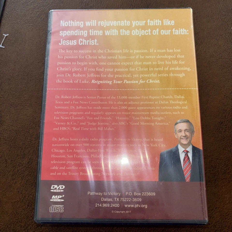 Reigniting Your Passion For Christ Vol 1 Study in Luke Dr. Robert Jeffress 2017 - Image 3 of 3