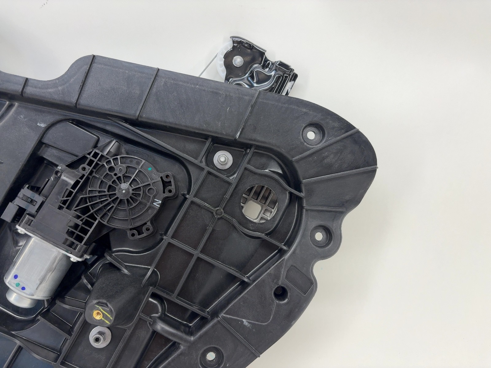 2025 Tesla Model 3 Highland Rear Right Door Window Regulator 1908140-00-B