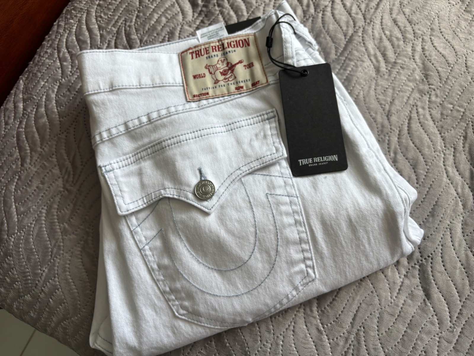 True Religion Men's Geno Relaxed Slim Jeans Sz 36X32 Optic White Flap Pocket NWT