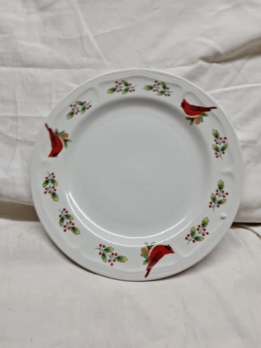 Disc. Winter Birds by Gibson 4   10 3/4" dinner plate Christmas, Cardinals Holly
