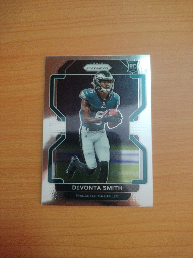 K39,722 - 2021 Panini Prizm Prizms Silver #335 DeVonta Smith