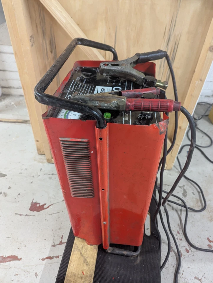 Sealey Superstart 400 heavy duty battery charger and starter - Image 2 of 4