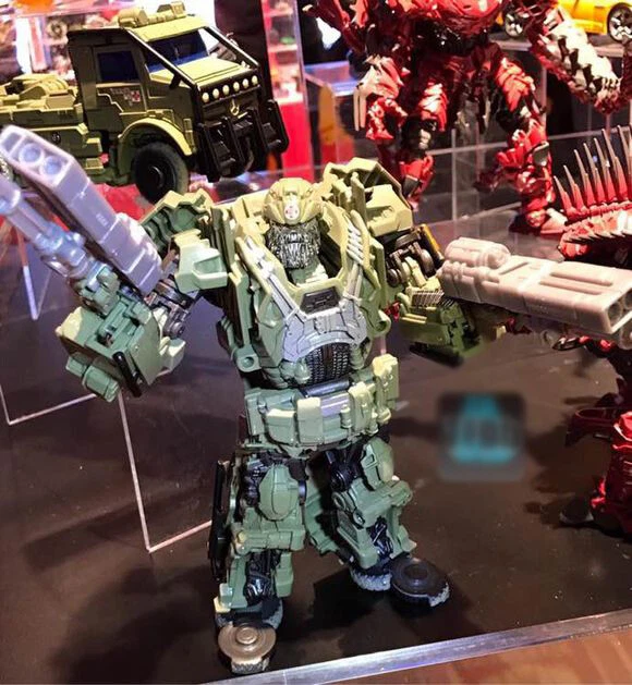 Transformers Hound Last Knight Premier Deluxe Action Figure Hasbro Official - Image 3 of 4