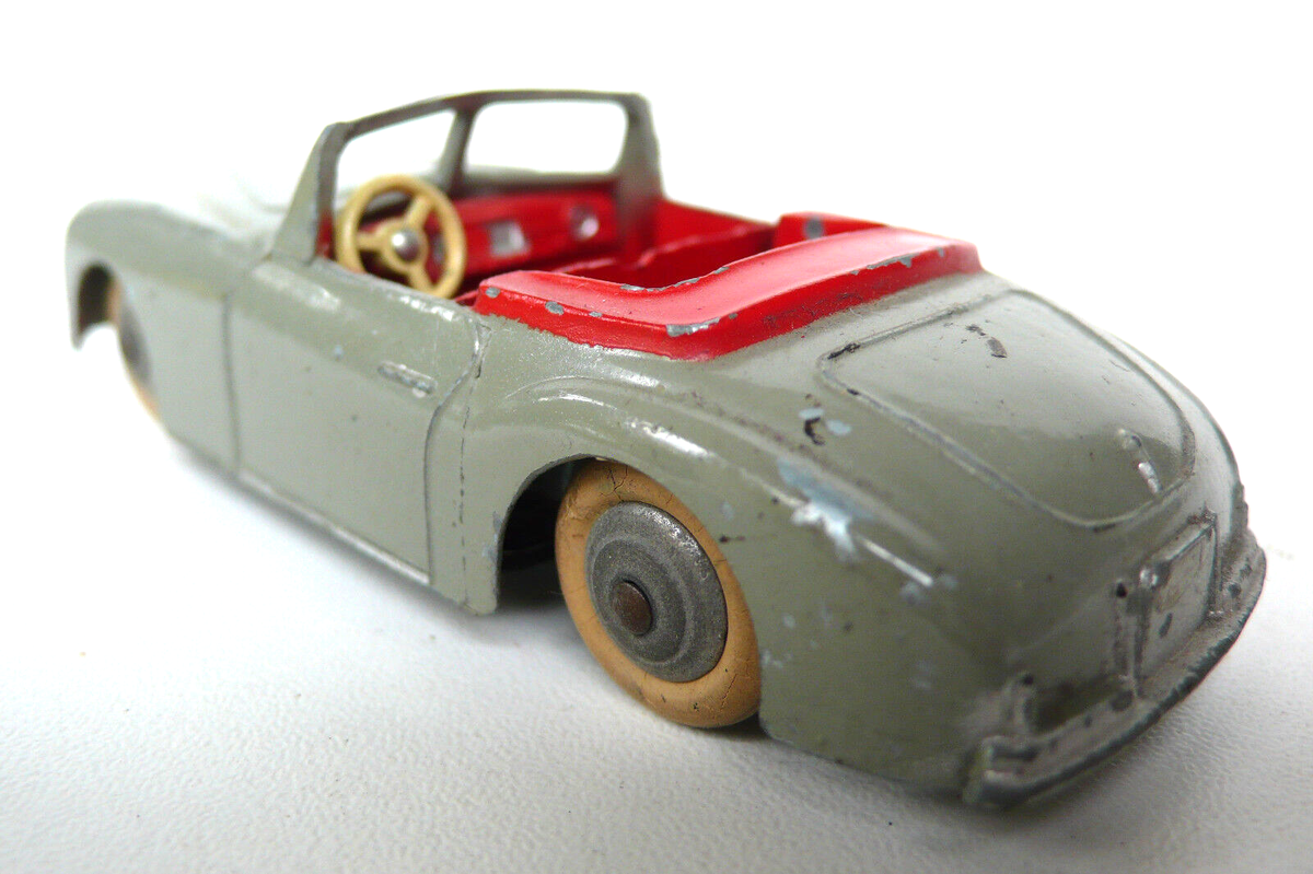 Dinky Toys France. Simca sport Ref 24S. Modèle 1952 d'origine