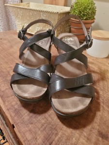 dansko frida wedge sandals