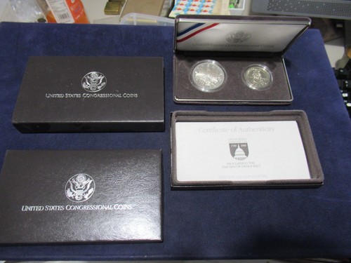 1789-1989 U.S. Congressional 2 Coin Set, Silver Proof Dollar, Clad Half - Picture 5 of 7