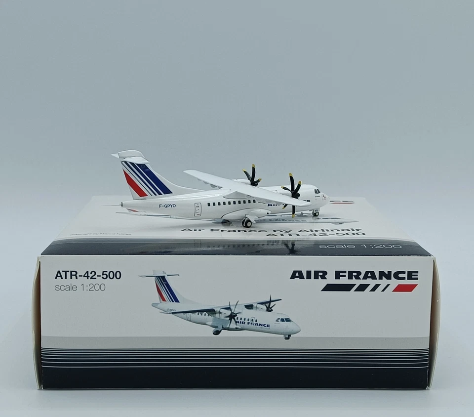 HERPA 552608 -Air France ATR-42-500 Reg. F-GPYO - 1/200 Model - Imagen 4 de 4