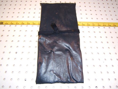VW 1996 Golf in Hatch Jack EMTY blue OEM 1 Pouch with VW logo on it, 1996 Golf - Picture 5 of 12