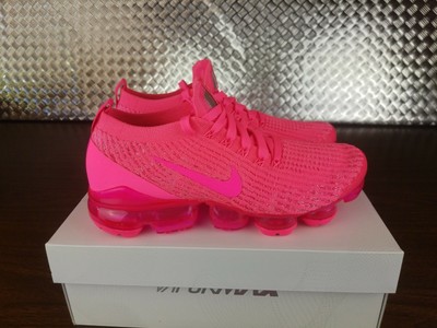 hyper pink vapormax