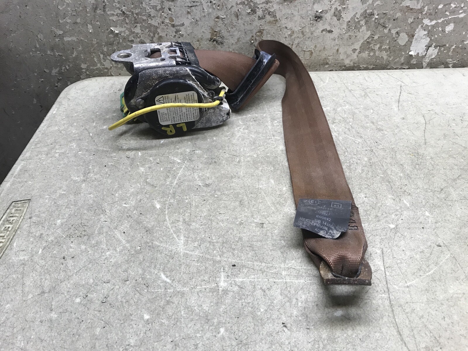 13 14 15 Bentley GT GTC Left Driver LH Rear Seat Belt Retractor