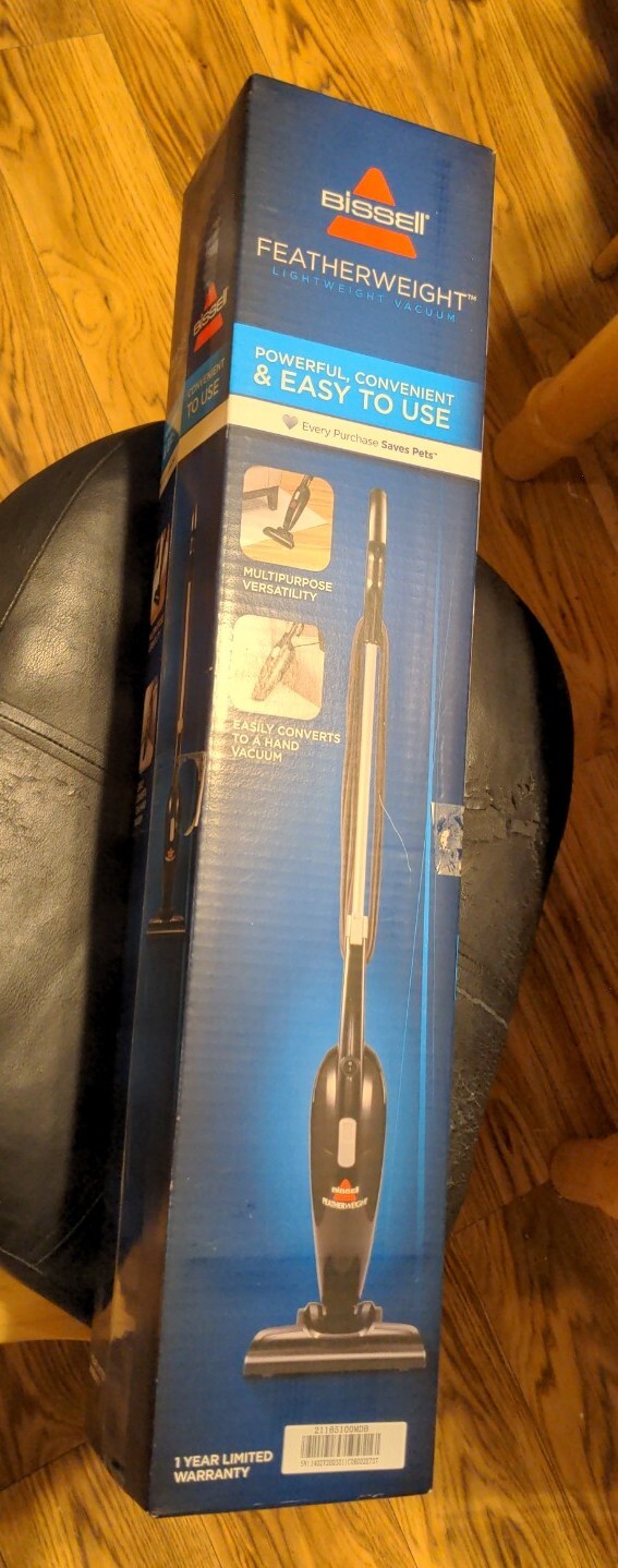 BISSELL 2033M Black Featherweight Stick 