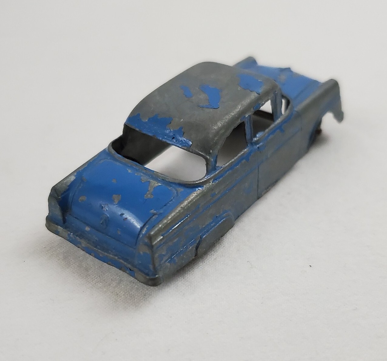 Picture 4 of 24