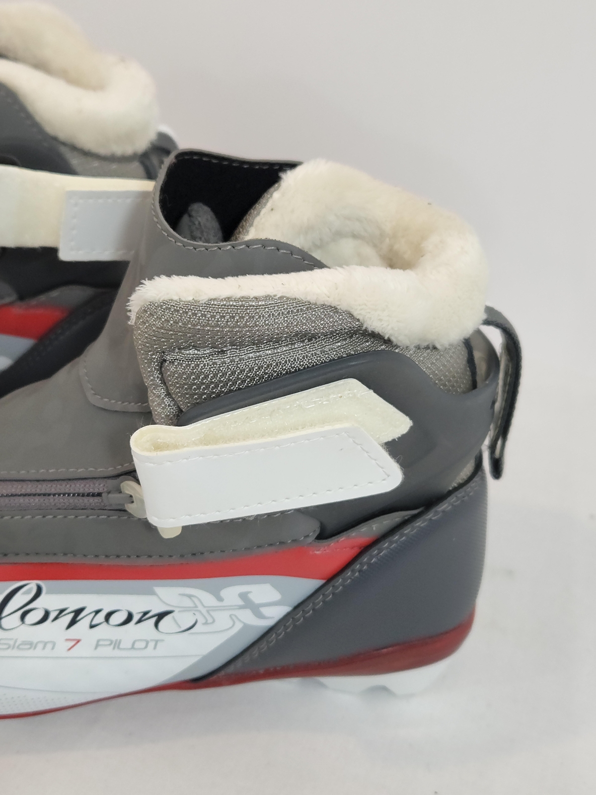 Scarponi da sci Salomon con scatola ed etichetta 5 5 US rosso grigio