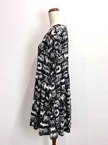 DC Comics Batman Womens Skater Dress S 8 Black White Gotham Text Pockets Gothic - Picture 9 of 13