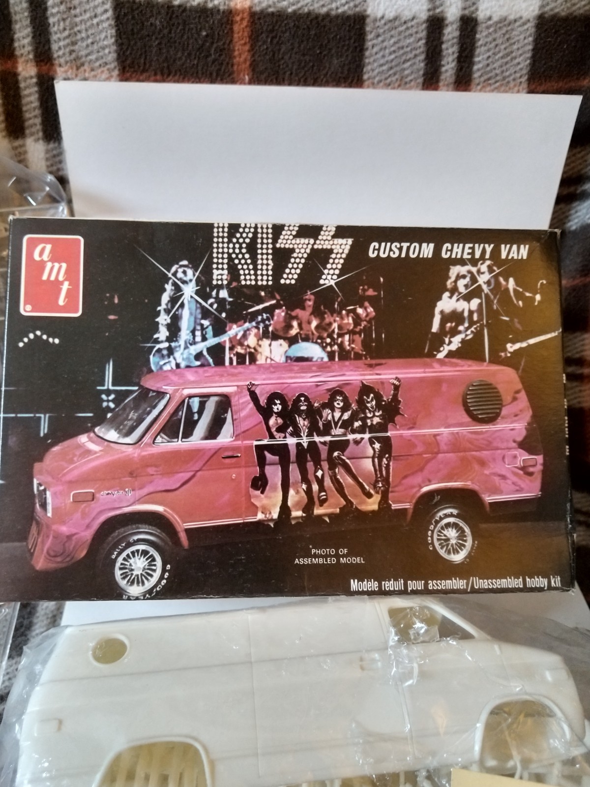 VTG 1977 AMT KISS Custom Chevy Van Plastic Model Kit New Open Box NICE!