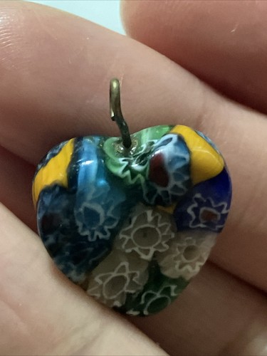 Vintage BEAUTIFUL BOLD COLORS Murano Glass Millefiori Heart Pendant Charm ITALY - Picture 11 of 11