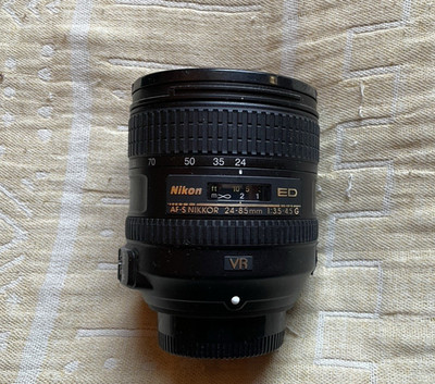 Nikon 24-85mm 3.5-4.5 G VR - handy little zoom lens