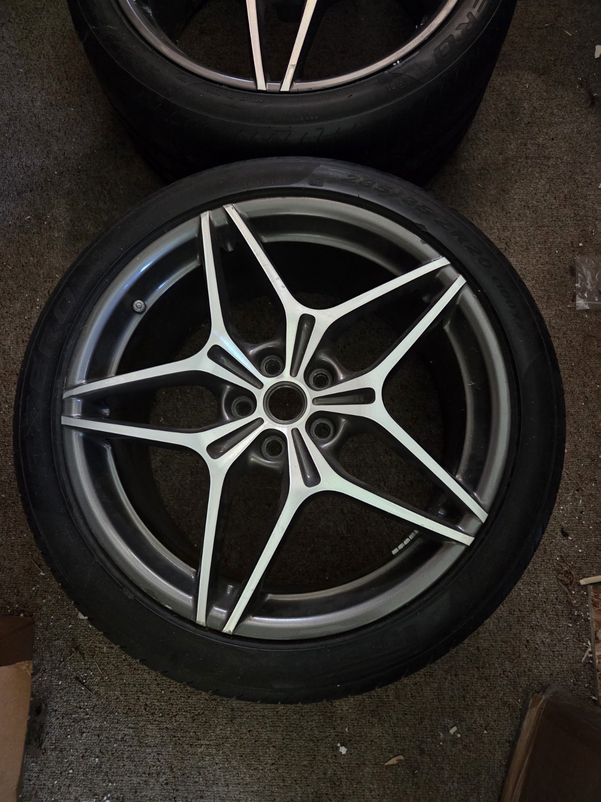 2009-2014 Ferrari California Rear Wheels Tires Set of 2 Rim OEM 10Jx20EH2+52.5