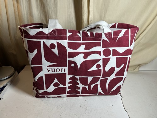 Vuori Holiday 2025 Strawberry Canvas Tote Bag Burgundy Cream Limited Edition