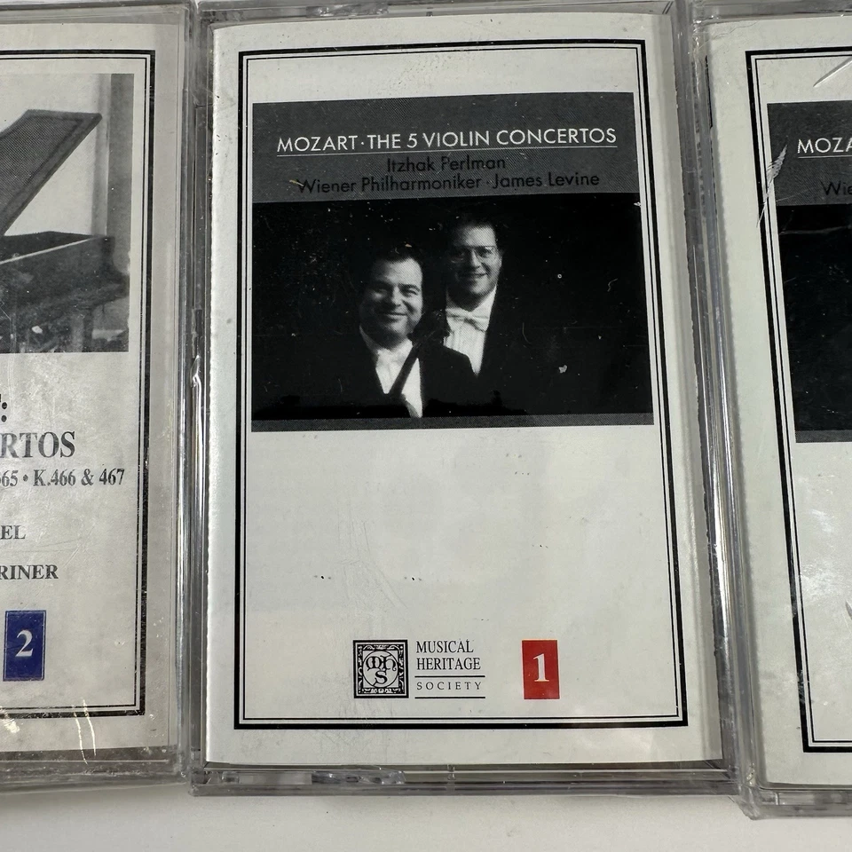 Mozart: Violin Concertos Nos. 1 & 2, Violin No. 2 Itzhak Perlman, James Levine - Image 3 of 4