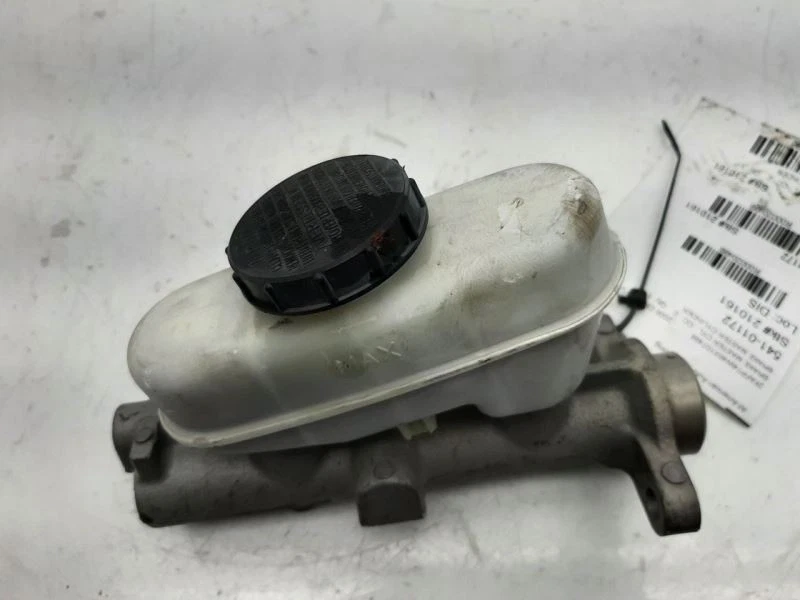 Cilindro maestro de freno ABS 01-11 Ford Crown Victoria 6W1Z2140AA Foto 4 de 4