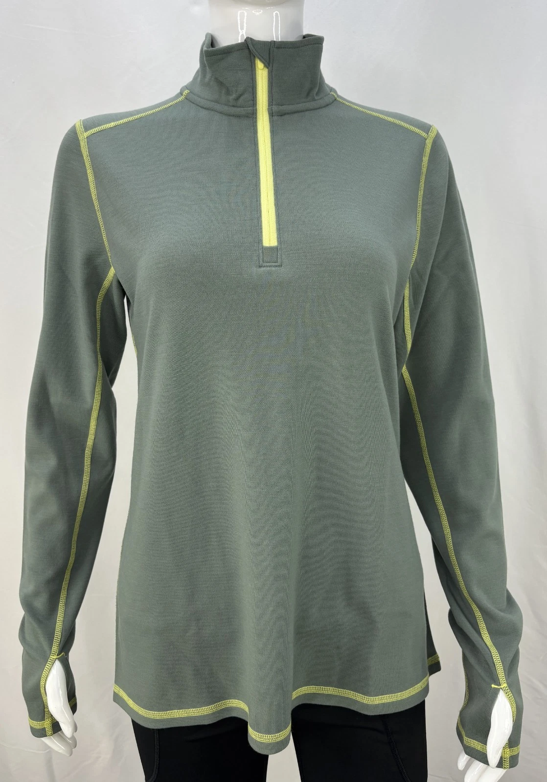 Duluth Trading Company Wickerino Wool Base Layer 1/4 Zip Top Small Green NWT
Opens in a new window o