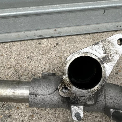 2014-19 NISSAN QASHQAI J11 1.5 DCI THERMOSTAT HOUSING 170741R OEM #76 - Picture 4 of 4