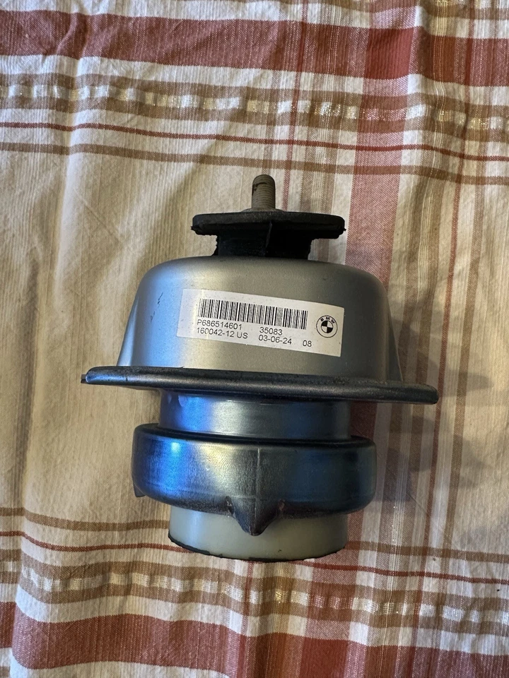 NEW OEM BMW X5/X6 Right Engine Mount (PN: 22116865146) - Image 2 of 2