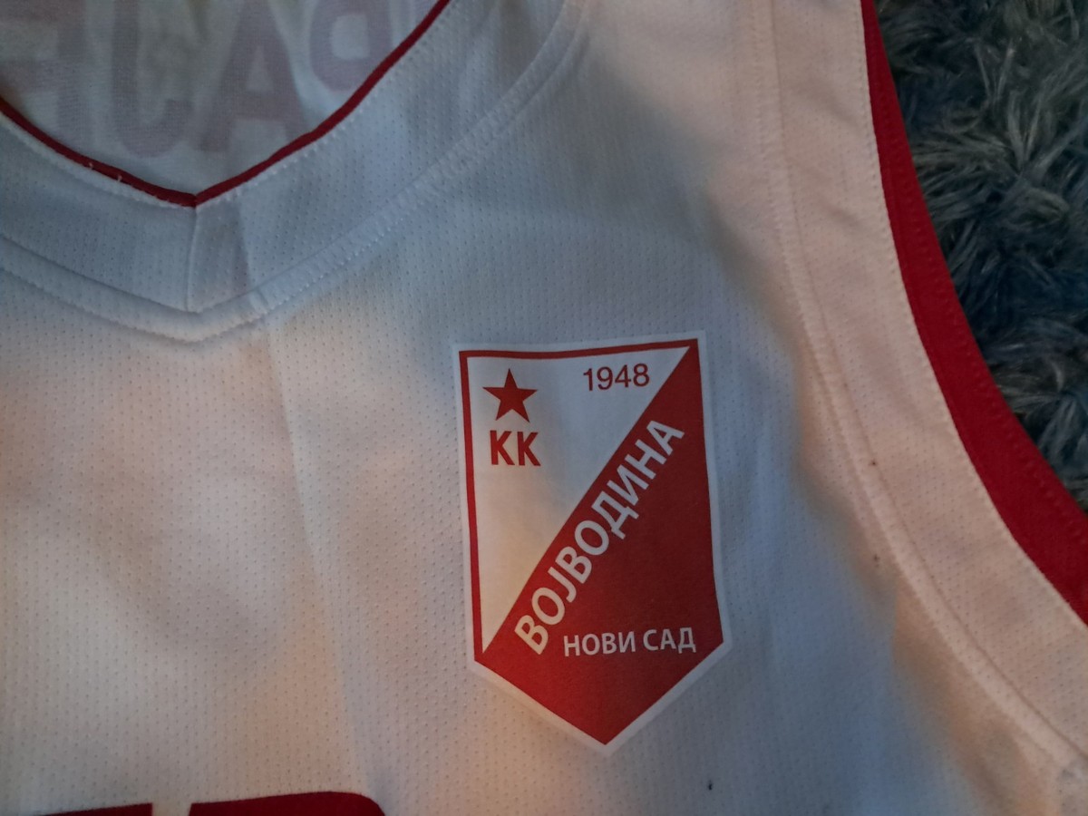 Maillot Extérieur Vojvodina Novi Sad 2015-2016 – Porté, Umbro, Taille L, Numéro 14
