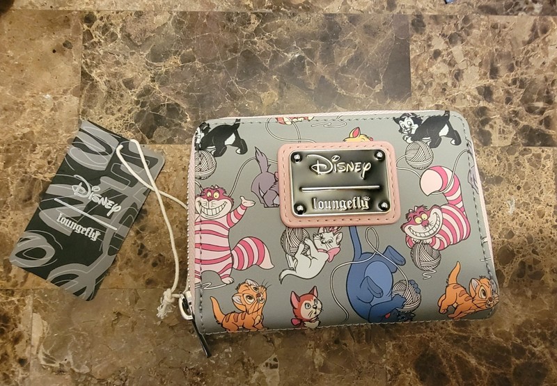 NWT Loungefly Disney Cats Yarn AOP Mini Zipper Wallet WDWA1426 - New with Tags