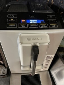 BOSCH Kaffeevollautomat ☕️ TIS30351DE Vero Cup 300