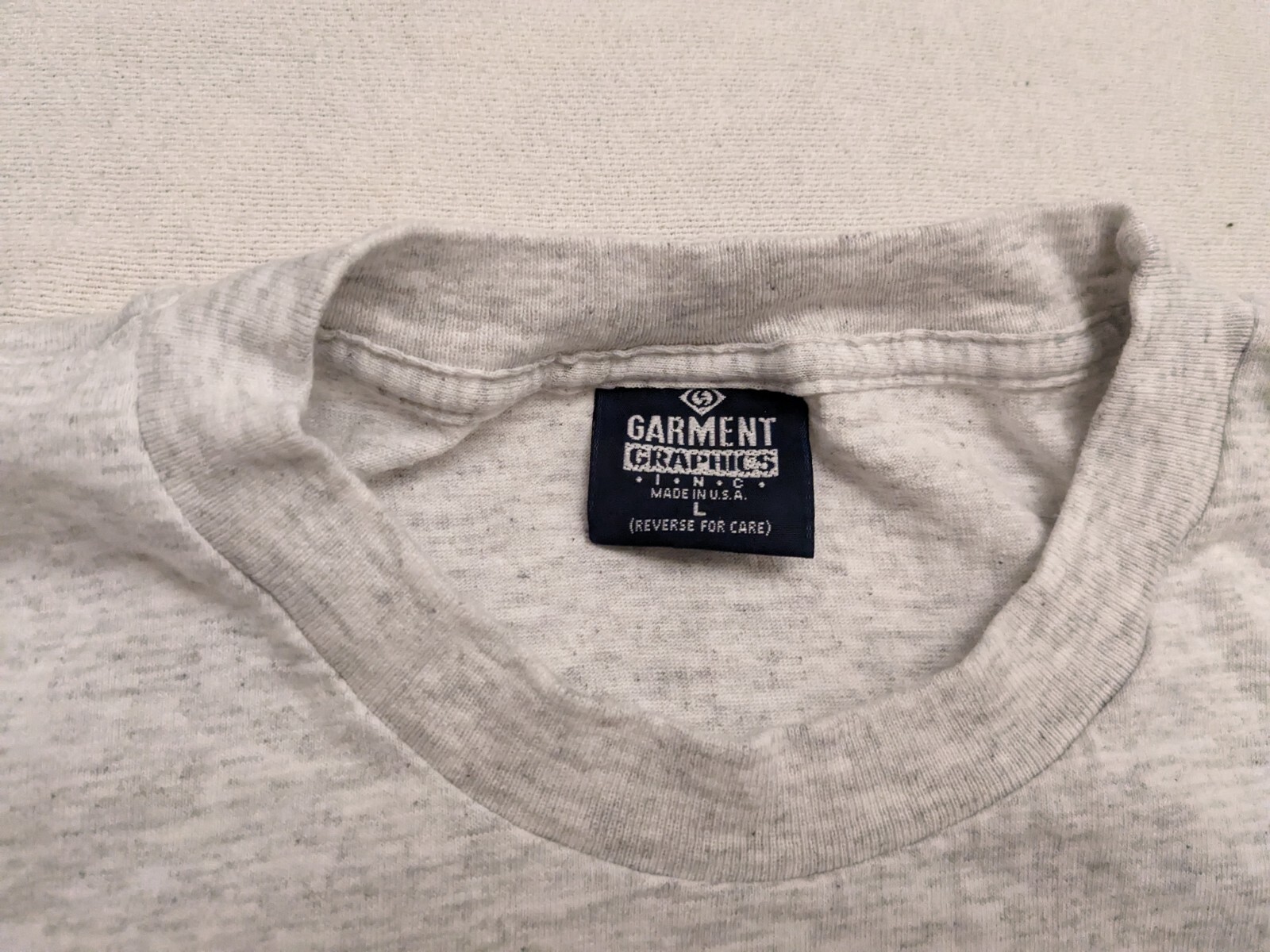 Vintage Licensed Remote Control Operator Grey T-s… - image 3