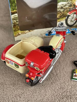 【新品•未使用】シルバニア⭐️Motorcycle and Sidecar⭐️ 新品•未使用】シルバニア⭐️Motorcycle and Sidecar⭐️ シルバニア