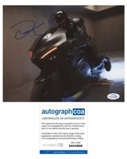 Joel Kinnaman "RoboCop" AUTOGRAPH Signed 'Alex Murphy' 8x10 Photo ACOA