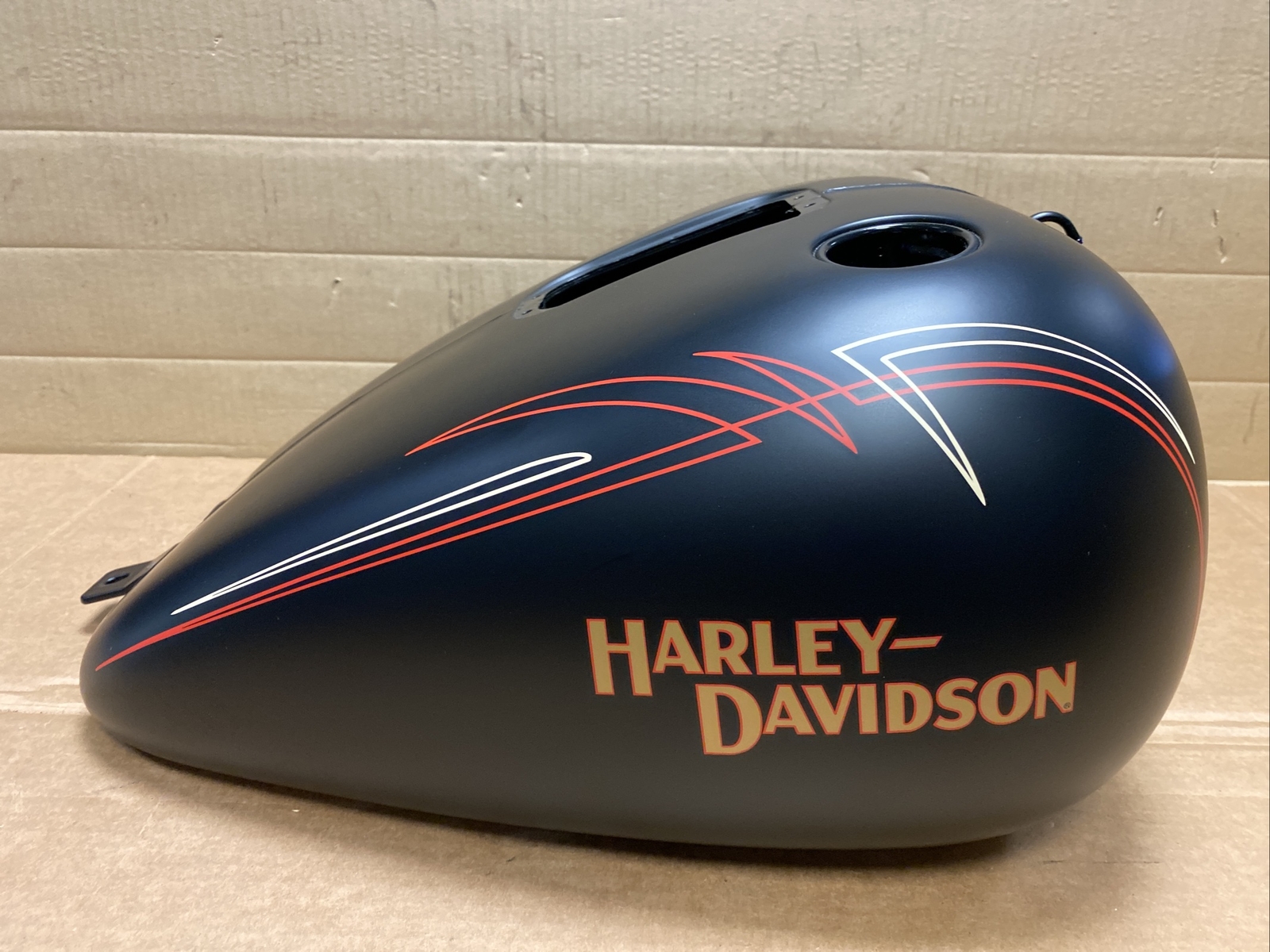 Harley Davidson Softail Cross Bones FLSTSB Springer Paint Set Black