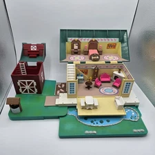 Vtg 1999 Empire House and Red Barn Tarboro NC 27886 Open Up Playset Dollhouse