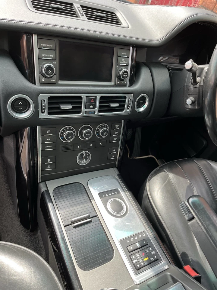 Land Rover Range Rover Overfinch TDV8 4.4 - Image 4 of 4