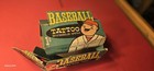 EMPTY 1960 TOPPS TATTOO PACK DEALER DISPLAY BOX LOW GRADE NO CARDS RARE! *TPHLC — photo 10