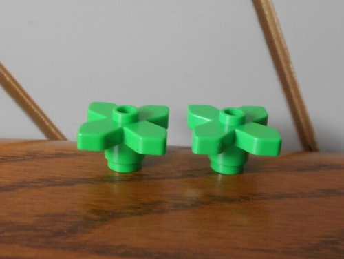 BRIGHT GREEN ANGULAR FLOWER HEAD 2x2, open stud genuine LEGO spare parts 4727 x2 - Picture 2 of 3
