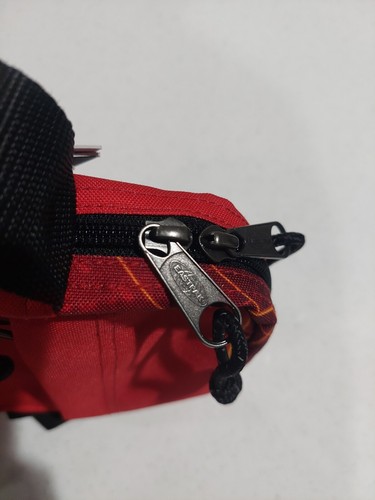 New Eastpak Marvel Eternals Crossbody Bag Red Shoulder Purse Official Rare NWT - Picture 7 of 7