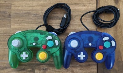 2x Nintendo Game Cube Controller