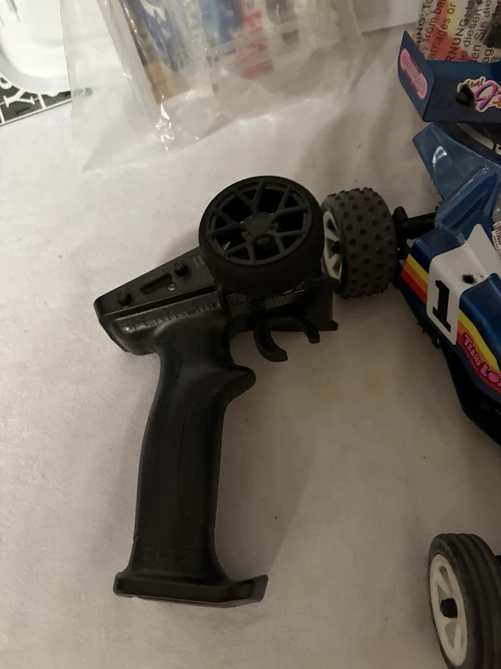 Team Losi Mini JRX 2 RC Car And Extras - Image 4 of 4