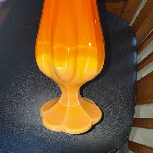 Vintage LE Smith 21” Bittersweet Swung Vase Ribbed Pedestal Art Glass Retro - Picture 5 of 7