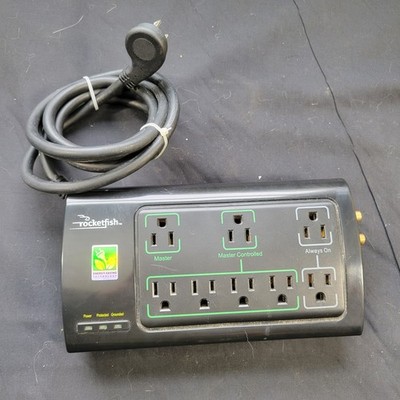 Rocketfish Model RF-HTS210 8 Outlet Power Strip Surge Protector, Great Condition