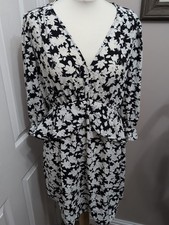River Island Mono Floral Ruffle Detail V Neck 3/4 Sleeve Knee Length Dress UK 12