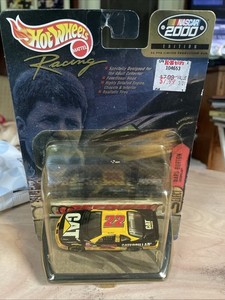 Hot Wheels Racing NASCAR 2000 Edition #22 1/64 Caterpillar Ward Burton